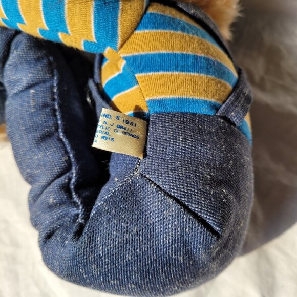 Knee Hugger Shaggy Dog Stuffed Toy Blue Overalls Cap Stripe Shirt Vintage 1981 - Picture 6 of 15